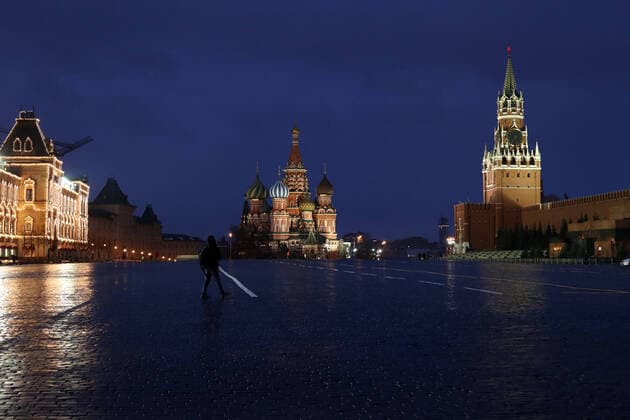 MOSCOW, RUSSIA - APRIL 2, 2020: A view of Red Square deserted due to a home isolation order declared for Moscow residents of all ages to restrict movement within the city and reduce the risk of contagion, effective since March 30, 2020, as a measure to contain the spread of the COVID-19 coronavirus infection. Violations of the stay-at-home order carry fines ranging from 15,000 to 40,000 rubles for non-infected people, and up to 1m rubles or imprisonment for up to 3 years for infected people, depending on the severity of consequences. Stanislav Krasilnikov TASS  TS0D43F0