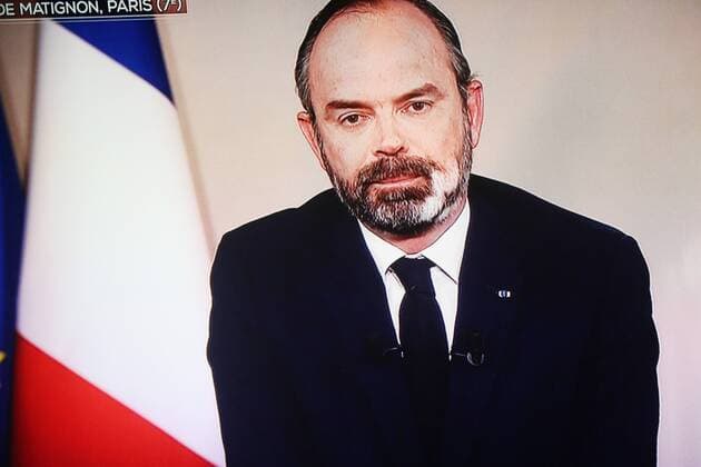 NEWS : Soiree Face a la Crise du Coronavirus sur TF1 en presence de Edouard Philippe - Paris -02 04 2020 NEWS : Debat TV - Edouard Philippe Paris - 02 04 2020 JonathanRebboah Panoramic  PESRK24022012