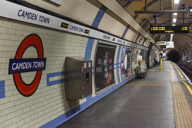 . 02 04 2020. London, United Kingdom. Coronavirus crisis. View of an almost empty Camden Town station this afternoon, as the coronavirus lockdown continues.  xGustavoxValientex xi-Imagesx IIM-20974-0055