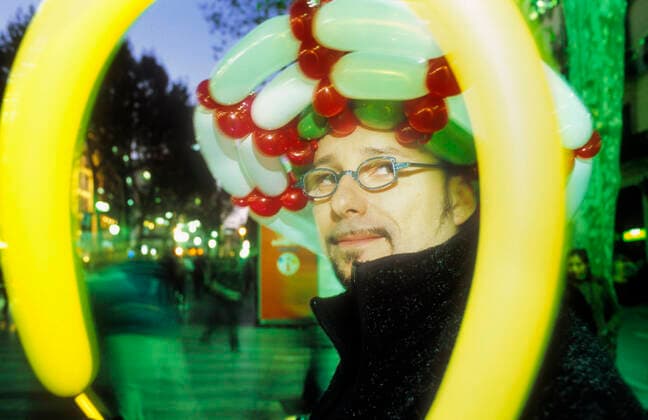 Street artist, making balloon figueres. La Rambla. Spain. Europe Barcelona Barcelona Spain Copyright: xLucasxVallecillosx LVM-Sin tiÌtulo-52