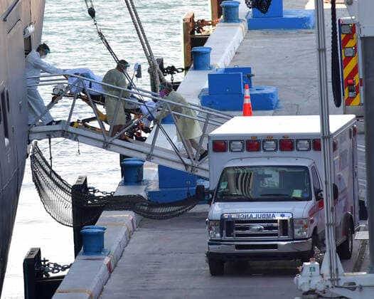 April 2, 2020, Fort Lauderdale, Florida, United States Of America: FORT LAUDERDALE, FL - APRIL 02: COVID-19 - Two Coronavirus-Impacted Cruise Ships the MS Zaandam and MS Rotterdam Cleared To Dock In Port everglades Florida with dead and sick aboard After Weeks At Sea. Seen here doctors remove the sick and the dead from the MS Zaandam on April 2, 2020 at Port Everglades in Fort Lauderdale, Florida..People: MS Zaandam Fort Lauderdale United States Of America - ZUMAn287 20200402_zaa_n287_070 Copyright: xSMGx