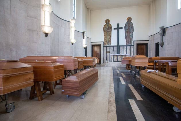 Milan, Coronavirus Covid emergency 19, due to the high number of deaths due to Covid at Niguarda hospital it is no longer known where to put the coffins were therefore laid inside the hospital chapel (Massimo Alberico Fotogramma, Milan - 2020-04-03) p.s. la foto e utilizzabile nel rispetto del contesto in cui e stata scattata, e senza intento diffamatorio del decoro delle persone rappresentate  Copyright: xMassimoxAlbericox xFOTOGRAMMAx