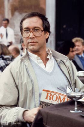 NATIONAL LAMPOON S EUROPEAN VACATION, Chevy Chase, 1985. Warner Bros. courtesy Everett Collection Warner Bros Courtesy Everett Collection !ACHTUNG AUFNAHMEDATUM GESCHÃ„TZT! PUBLICATIONXNOTxINxCANxCHNxFRAxITAxJPNxNORxPOLxRUSxESPxUKxUSA Copyright: xWarnerxBros CourtesyxEverettxCollectionx MSDNALA EC071