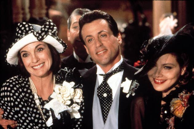 OSCAR, Linda Gray, Sylvester Stallone, Ornella Muti, 1991, (c)Buena Vista Pictures courtesy Everett Collection Buena Vista Pictures Courtesy Everett Collection !ACHTUNG AUFNAHMEDATUM GESCHÃ„TZT! PUBLICATIONXNOTxINxCANxCHNxFRAxITAxJPNxNORxPOLxRUSxESPxUKxUSA Copyright: xBuenaxVistaxPictures CourtesyxEverettxCollectionx MSDOSCA EC015