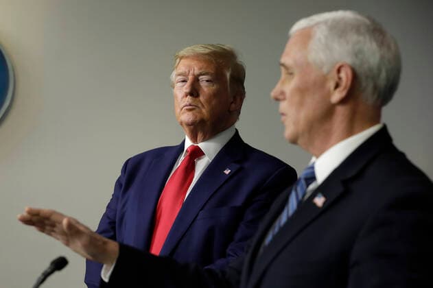 News Bilder des Tages April 3, 2020, Washington, District of Columbia, USA: United States President Donald J. Trump listens to US Vice President Mike Pence speaking at a press briefing on the COVID-19 pandemic with members of the Coronavirus Task Force at the White House in Washington on April 3, 2020. .Credit: Pool via CNP Washington USA - ZUMAs152 20200403_zaa_s152_054 Copyright: xYurixGripasx
