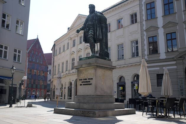 04.04.2020, xemx, News, emwirt, v.l. Augsburg am Tag 14 der Ausgangsbeschraenkung, kaum Menschen in Augsburg Stadtmitte Augsburg