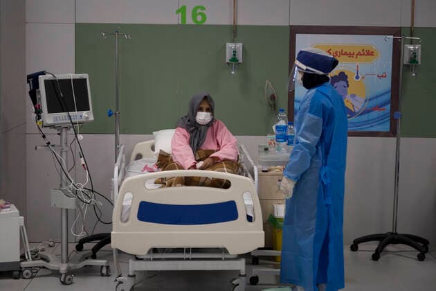 April 4, 2020, Tehran, Iran: A view of the fairground of Iranmall, Tehran s largest shopping mall, after it converted into a hospital for the novel coronavirus (COVID-19) patients, in western Tehran, Iran. Due to the new type of coronavirus pandemic, the fairgrounds and gyms are temporarily turned into hospitals in the country. In recent days, Iran which is battling the worst new coronavirus outbreak in the region has ordered the closure of nonessential businesses and banned intercity travels aimed at preventing the virus spread. Tehran Iran - ZUMAf146 20200404_zip_f146_010 Copyright: xRouzbehxFouladix