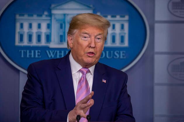April 4, 2020, Washington, District of Columbia, USA: United States President Donald J. Trump speaks at the coronavirus briefing at the White House Washington, D.C., U.S., on Saturday, April 4, 2020. New York s death toll from coronavirus on Saturday surpassed 3,500 as confirmed cases rose to 113,704, bringing the U.S. total to more than 7,700 fatalities and 287,000 cases Washington USA - ZUMAs152 20200404_zaa_s152_005 Copyright: xTasosxKatopodisx