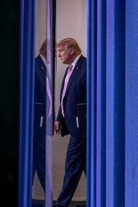 April 4, 2020, Washington, District of Columbia, USA: United States President Donald J. Trump arrives to speak at the coronavirus briefing at the White House Washington, D.C., U.S., on Saturday, April 4, 2020. New York s death toll from coronavirus on Saturday surpassed 3,500 as confirmed cases rose to 113,704, bringing the U.S. total to more than 7,700 fatalities and 287,000 cases. .Credit: Pool via CNP Washington USA - ZUMAs152 20200404_zaa_s152_027 Copyright: xTasosxKatopodisx