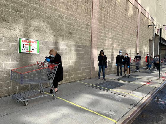 April 4, 2020, New York, New York, USA: Customers wait on line to enter Costco during the COVID 19 pandemic..Brooklyn, Saturday, April 4, 2020 New York USA - ZUMAm57_ 20200404_zaf_m57_008 Copyright: xJohnxMarshallxMantelx