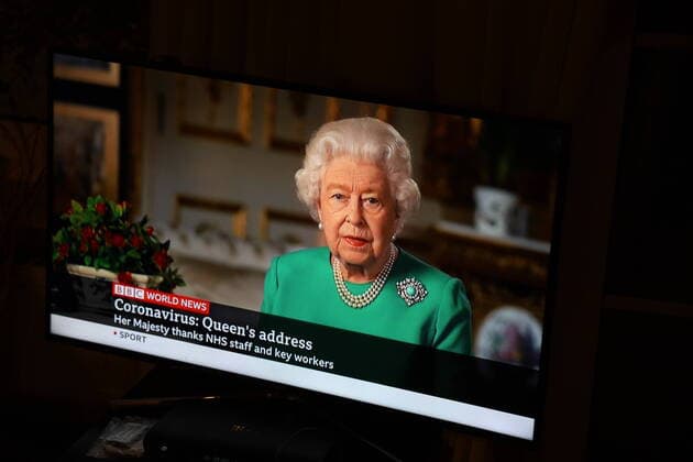 Coronavirus in Großbritannien, Queen Elizabeth II. Fernsehansprache Coronavirus: Fernsehansprache Königin Elizabeth II, BBC World News