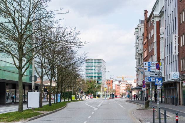 Kiel, Impressionen einer menschleeren Innenstadt der Schleswig-Holsteinischen Landeshauptstadt während der Corona Pandemie Kiel Vorstadt Schleswig-Holstein Deutschland