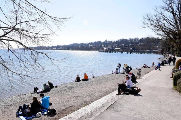 Sonntag am Starnberger See während der Ausgangsbeschränkungen wegen der Corona-Krise. Starnberg, 05.04.2020