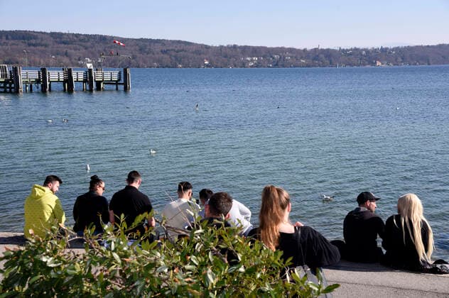 Sonntag am Starnberger See während der Ausgangsbeschränkungen wegen der Corona-Krise. Starnberg, 05.04.2020