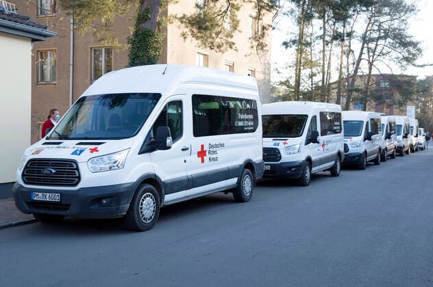 Die KVBB verteilt mit Hilfe des DRK medizinische Schutzausrüstung an Ärzte im Land Brandenburg. Potsdam, 06.04.2020