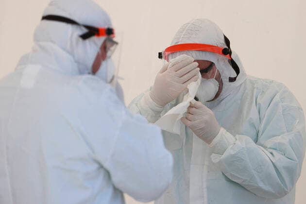 San Giugliano in Campania (NA) San Giuliano Hospital Coronavirus emergency (COVID-19) ASL Napoli 2 North first in Campania to carry out swabs (napolipress Fotogramma, Naples - 2020-04-06) p.s. la foto e utilizzabile nel rispetto del contesto in cui e stata scattata, e senza intento diffamatorio del decoro delle persone rappresentate  Copyright: xnapolipressx xFOTOGRAMMAx