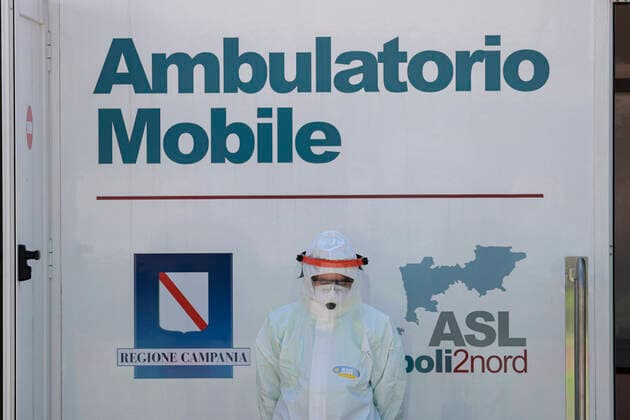 San Giugliano in Campania (NA) San Giuliano Hospital Coronavirus emergency (COVID-19) ASL Napoli 2 North first in Campania to carry out swabs (napolipress Fotogramma, Naples - 2020-04-06) p.s. la foto e utilizzabile nel rispetto del contesto in cui e stata scattata, e senza intento diffamatorio del decoro delle persone rappresentate  Copyright: xnapolipressx xFOTOGRAMMAx