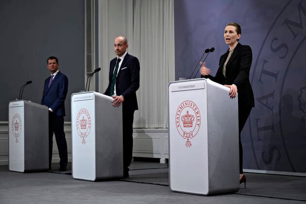Statsminister Mette Frederiksen (S) afholder pressemoede om COVID-19 i Danmark i Spejlsalen i Statsministeriet mandag den 6. april 2020.. , Copenhagen Denmark Copyright: PhilipxDavali PhilipxDavalix cop222 spdk20200406-214635-L