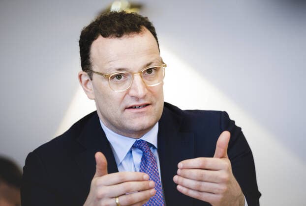 Bundesgesundheitsminister Jens Spahn (CDU) im Rahmen einer Kabinettssitzung im Staatsministerium Baden-Wuerttemberg in Stuttgart am 07.04.2020. Stuttgart Germany