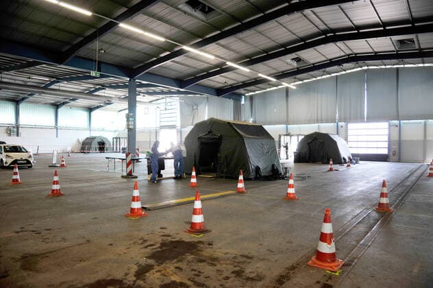 Corona-Teststation auf dem Messegelände in Saarbrücken. Fotografiert am 06.04.2020
