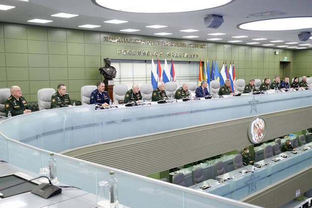 MOSCOW, RUSSIA - APRIL 7, 2020: Attendees during a video conference meeting at the Russian National Defence Management Centre. Alexei Yereshko Russian Defence Ministry Press Office TASS  TS0D4B42