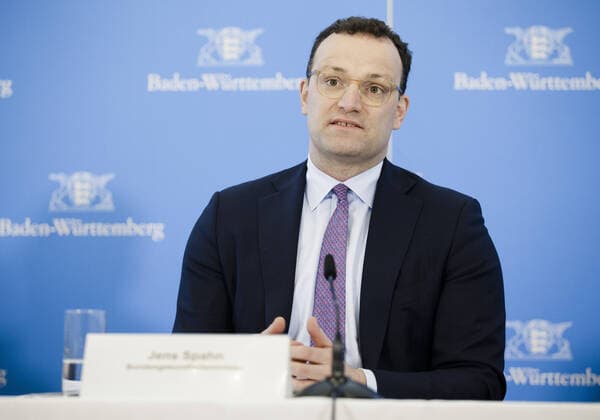 Bundesgesundheitsminister Jens Spahn (CDU) im Rahmen einer Regierungspressekonferenz im Staatsministerium Baden-Wuerttemberg in Stuttgart am 07.04.2020. Stuttgart Germany