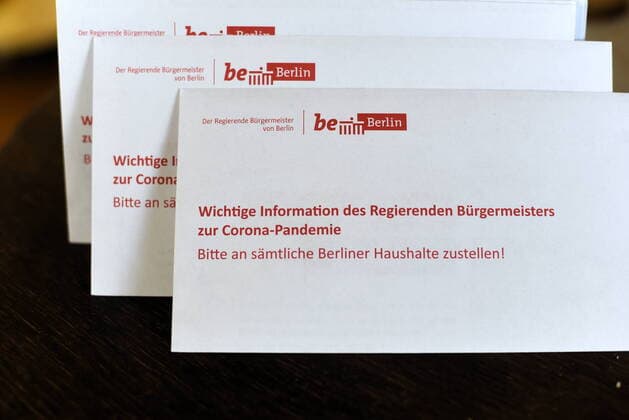 Der Berliner Regierende Bürgermeister Michael Müller hat 2,2 Millionen Briefe mit einer persönlichen Botschaft an Berliner Haushalte schicken lassen, um über Massnahmen bezüglich der Corona-Virus-Krise zu informieren. Corona-Brief des Berliner Bürgermeisters