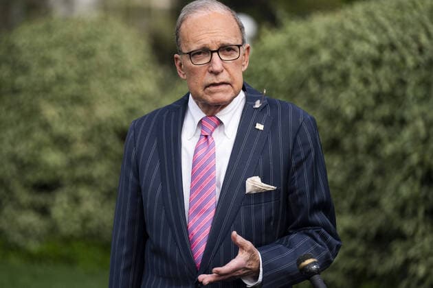 News Bilder des Tages Director of the National Economic Council Larry Kudlow speaks to members of the media outside the White House in Washington DC, on Tuesday, April 7, 2020. Kudlow says the administration is looking into offering a coronavirus-related Treasury bond to spur investment.  wax20200407102 JIMxLOxSCALZO