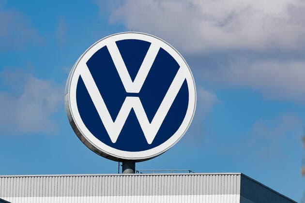 Hannover, VW Logo, Symbolfoto, VWN Werk Hannover Stöcken, *** Hanover, VW logo, symbol photo, VWN factory Hanover sticks,