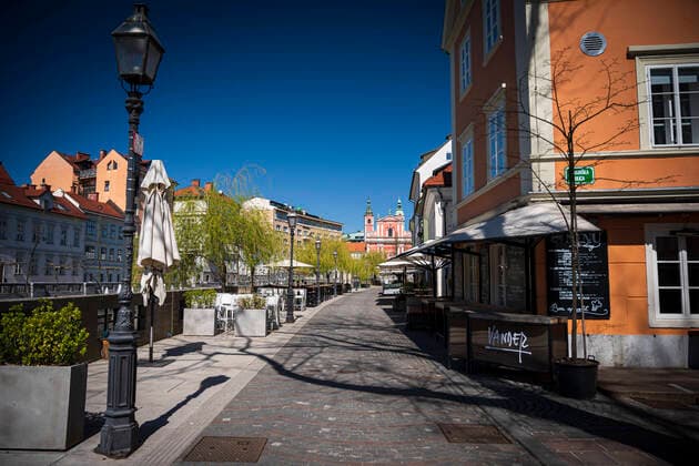 April 7, 2020, Ljubljana, Slovenia: Empty part of the Cankarjevo nabrezje is seen in city centre of Ljubljana..Slovenia entered into 4th week of quarantine amidst the coronavirus outbreak..Slovenia Health Ministry recorded a total of 1,059 infections, 36 death and 102 recovered since the beginning of the Coronavirus (Covid-19) outbreak. Ljubljana Slovenia - ZUMAs197 20200407_zaa_s197_119 Copyright: xJurexMakovecx