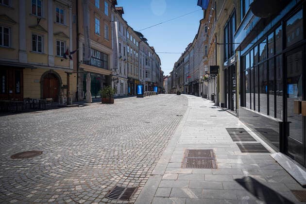 April 7, 2020, Ljubljana, Slovenia: Empty Mestni trg is seen empty in city centre of Ljubljana..Slovenia entered into 4th week of quarantine amidst the coronavirus outbreak..Slovenia Health Ministry recorded a total of 1,059 infections, 36 death and 102 recovered since the beginning of the Coronavirus (Covid-19) outbreak. Ljubljana Slovenia - ZUMAs197 20200407_zaa_s197_126 Copyright: xJurexMakovecx