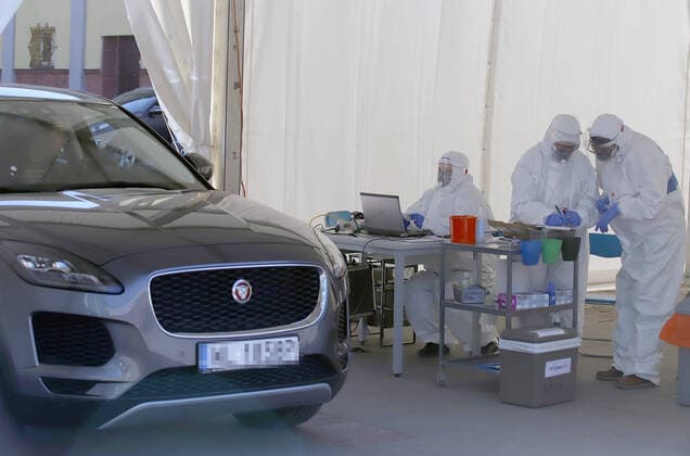 A mobile laboratory for testing for the coronavirus A mobile laboratory for testing for the coronavirus on April 07, 2020 in Lodz, Poland. EN_01423826_0014 