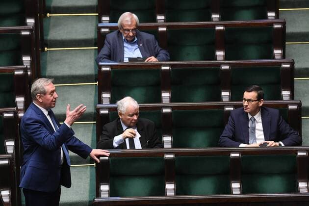 9th Special Sitting of the Sejm during the coronavirus outbreak Henryk Kowalczyk, Jaroslaw Kaczynski, Mateusz Morawiecki, Ryszard Terlecki 9th Special Sitting of the Sejm during the coronavirus outbreak on April 08, 2020 in Warsaw, Poland EN_01422587_1491 