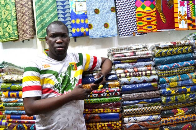 Un commercant Malien dans son magasin sans client a cause de la lutte contre le coronavirus au marchÃ de la Medina Ã Bamako, le 05 Avril 2021. Le Mali a enregistre a ce jour: 45 cas confirmÃ s, 3 morts et 1 guerison. Le gouvernement malien a instaure depuis le 26 mars 2020 un couvre-feu de 21h a 5h. A Malian trader in his store without a customer because of the fight against the coronavirus at the Medina market in Bamako, on April 05, 2021. Mali has so far recorded: 45 confirmed cases, 3 deaths and 1 healing. The Malian government has instituted a curfew from 9 p.m. to 5 a.m. since March 26, 2020. Bamako Mali Copyright: xAmadouxKeita AfrikimagesxAgencyx