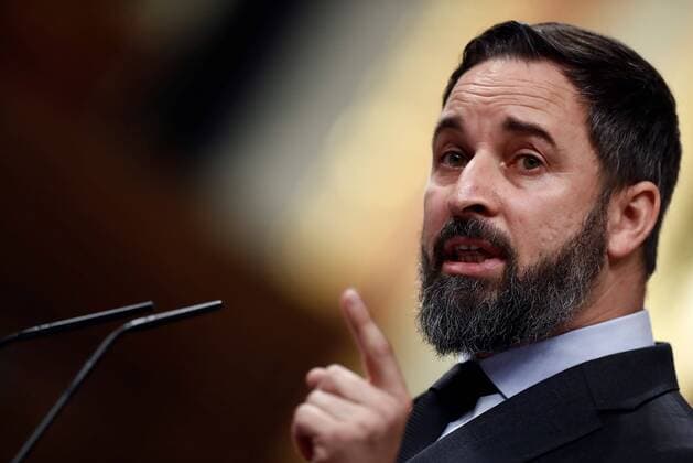 Spanish far-right Vox s leader Santiago Abascal delives a speech as he attends the plenary session at Lower Chamber of Spanish Parliament, in Madrid, Spain, 09 April 2020. The session is to be focused in passing a new extension of the state of alarm due to coronavirus outbreak. Plenary session amid coronavirus outbreak !ACHTUNG: NUR REDAKTIONELLE NUTZUNG!  Copyright: xMariscalx GRAF7865 20200409-637220249488957534