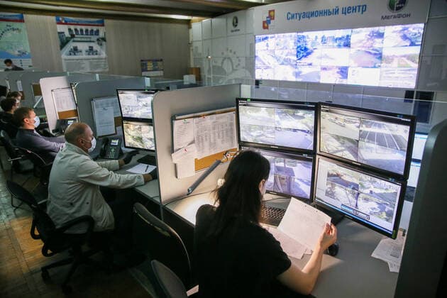 SOCHI, RUSSIA - APRIL 9, 2020: Telephone operators work at a public safety answering point on the COVID-19 pandemic. Dmitry Feoktistov TASS  TS0D4EC2