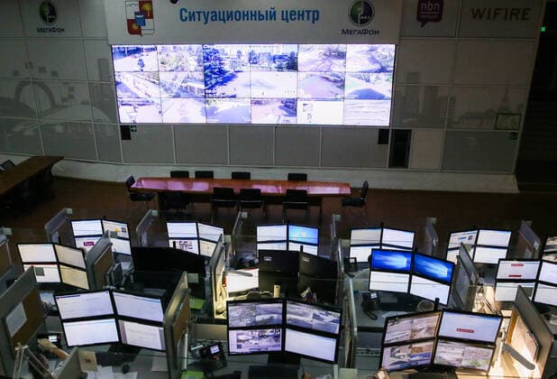 SOCHI, RUSSIA - APRIL 9, 2020: A view of a control room at a public safety answering point on the COVID-19 pandemic. Dmitry Feoktistov TASS  TS0D4EC6