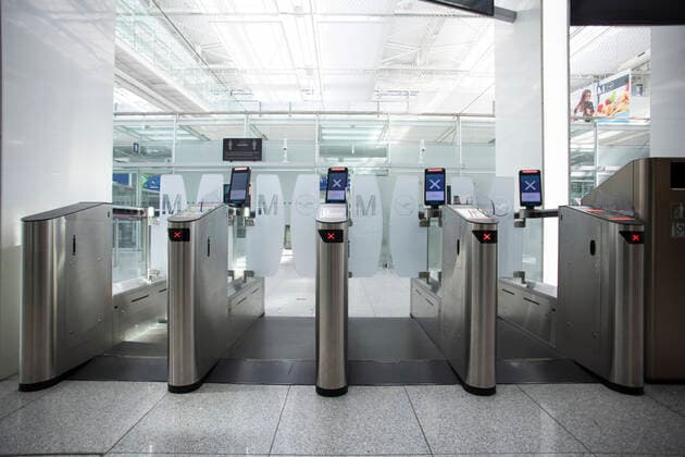 Corona Pandemie, Flughafen Muenchen, menschenleer. 07.04.2020 Im Bild: Terminal 2