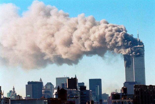 IMAGO History, Anschläge vom 11. September aus New York und Washington D.C 20 Jahre Anschläge vom 11. September: World Trade Center World Trade Center, NYC World Trade Center, New York City terrorist attack, September 11, 2001. New York NY USA Copyright: xChrisxTrotman DUOMO PCNx VV1272 106045