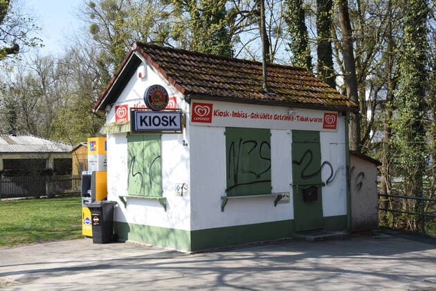 Thalkirchen-Kiosk vor Thalkirchner Bruecke Muenchen 09.04.20 Muenchen