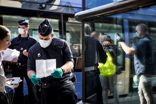 French policemen control the surroundings of the in Strasbourg, eastern France, on April 9, 2020, on the 24th day of a strict lockdown in France to stop the spread of COVID-19 NEWS : Covid 19 Coronavirus en France - Strasbourg - 09 04 2020 ElyxandroCEGARRA PANORAMIC 