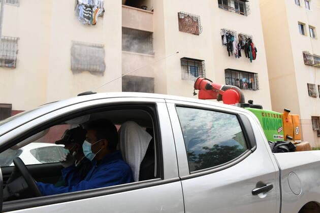 (200410) -- TEMARA, April 10, 2020 -- A vehicle of Moroccan Ministry of Health sprays disinfectant at a public area in Temara, Morocco, April 9, 2020. Morocco confirmed on Thursday 99 more cases of COVID-19, bringing the total number of the infected cases in the North African country to 1,374. (Photo by Xinhua) MOROCCO-TEMARA-COVID-19-MEASURES Chadi 