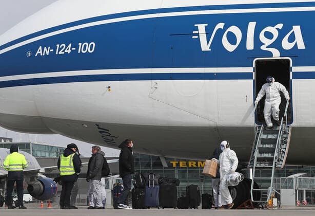 KAZAN, RUSSIA - APRIL 10, 2020: An Antonov An-124 Ruslan transport aircraft carrying 6 million medical masks and equipment for production of means of individual protection at Kazan International Airport. The delivery was ordered by Tatneft. Yegor Aleyev TASS  TS0D522A