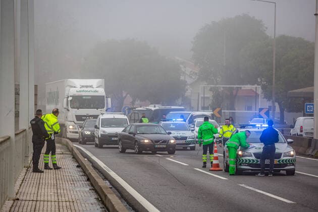 April 9, 2020, Porto, Portugal: Portuguese police setup checkpoints at the main entrance of the city asking for documentation for not staying home during the Easter holidays amid Coronavirus outbreak in Porto..Easter period, From April 9th until April 13th the movement of people outside the municipality of residence is prohibited, and people will only be able to leave their municipality of residence if they have proof of the working entity. Within this period of time the police will inspect highways and public transports, this is done to prevent the spread of coronavirus in Portugal. Porto Portugal - ZUMAs197 20200409_zaa_s197_135 Copyright: xDiogoxBaptistax