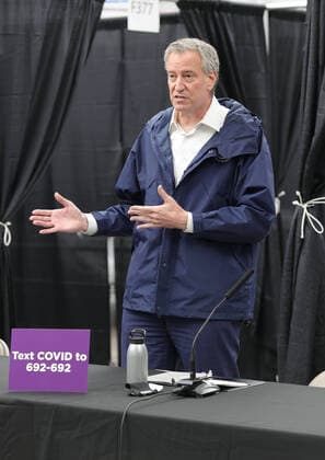 April 10, 2020, New York, NY, USA: USTA Billie Jean King National Tennis Center, New York, USA, April 10, 2020 - Mayor Bill de Blasio Greets Health Care Workers and Hold a Media Availability at the USTA Billie Jean King National Tennis Center. The Tennis Center was Transformed in to a New Temporary Hospital to Help on the Corona Virus Pandemic today in Flushing Meadows Corona Park in Queens. Photo: EuropaNewswire..PHOTO CREDIT MANDATORY. New York USA - ZUMAra1_ 20200410_zap_ra1_010 Copyright: xLuizxRampelottox