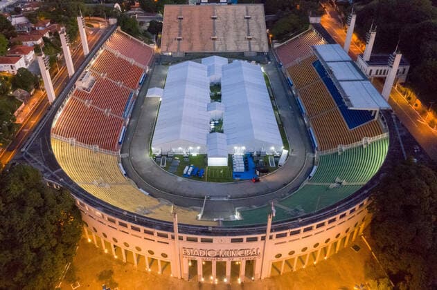 News Bilder des Tages SÃO PAULO, SP - 10.04.2020: FIELD HOSPITAL IN PACAEMBU - Drone photos, taken from the field hospital at the Pacaembu stadium, created for the Covid-19 crisis, in São Paulo, SP. x1903232x  AndrexChaco