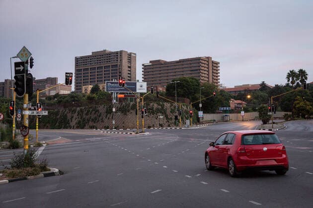 (200411) -- JOHANNESBURG, April 11, 2020 (Xinhua) -- Photo taken on April 10, 2020 shows an empty street in Johannesburg, South Africa. South African President Cyril Ramaphosa on Thursday announced that the country s lockdown aimed at stemming the spread of COVID-19 would be extended for another two weeks. (Photo by Yeshiel Xinhua) SOUTH AFRICA-JOHANNESBURG-COVID-19 