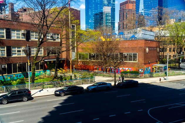 New York during the COVID-19 pandemic The closed PS33 in the Chelsea neighborhood of New York on Saturday, April 11, 2020. New York Mayor Bill De Blasio announced that the New York City public schools will close for the rest of the school year, reopening hopefully in September. (  RichardxB.xLevine