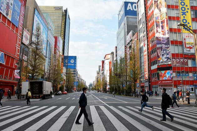 Less than usual pedestrians are seen on the street at Akihabara shopping district in Tokyo, Japan on Saturday early evening on April 11, 2020.  TKP2020041114 KEIZOxMORI