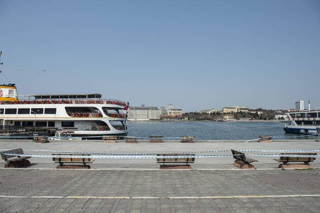 Istanbul™s normally crowded but now mostly deserted streets after the two-day curfew declared by the government to slow coronavirus spread in Turkey, Saturday, April 11, 2020. Copyright: AkinxCeliktas 16717890